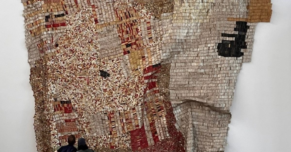 Angel Vergara & El Anatsui at 'CHALEUR HUMAINE' — Axel Vervoordt