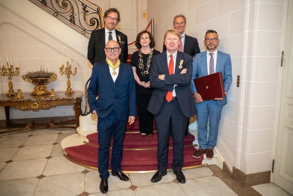 Angel Vergara awarded honorary distinction — Axel Vervoordt