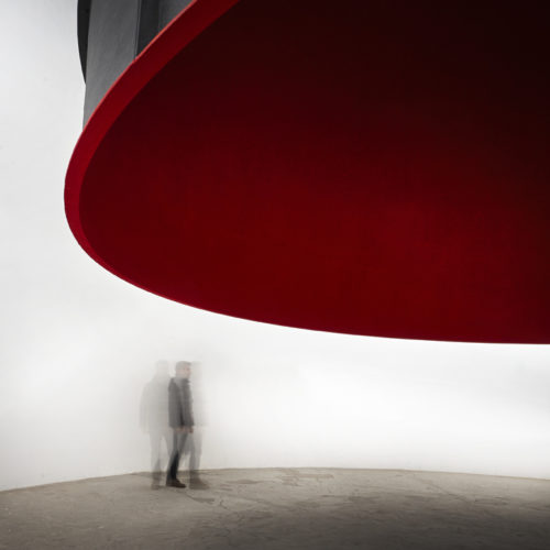 Permanent installation: Anish Kapoor, "At the Edge of the World" (1998)